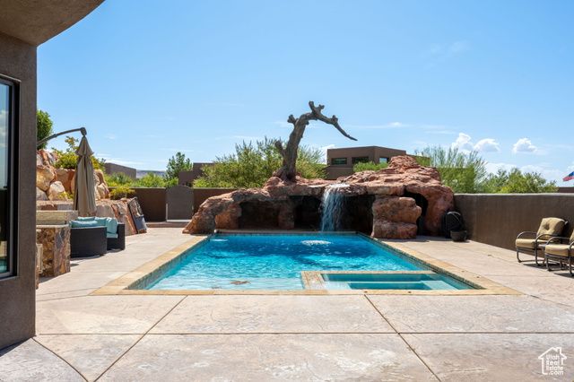 2203 W SILVER CLOUD DR, St. George, UT 84770