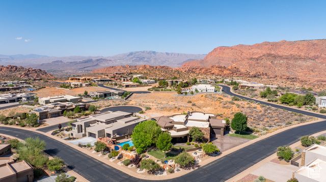 2203 W SILVER CLOUD DR, St. George, UT 84770