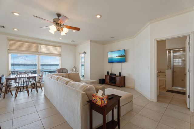 25245 S 613 Road, Grove, OK 74344