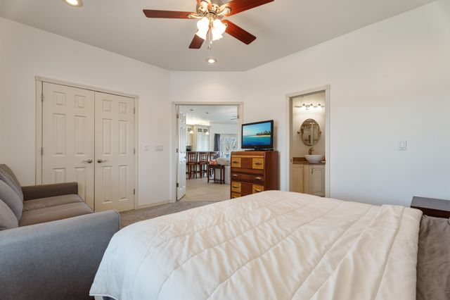 25245 S 613 Road, Grove, OK 74344