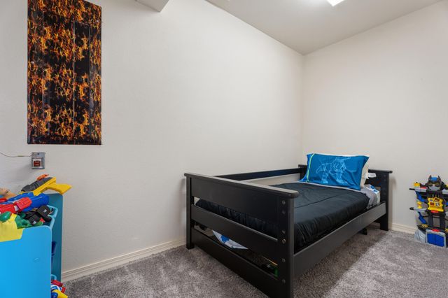 25245 S 613 Road, Grove, OK 74344