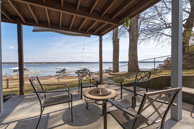 25245 S 613 Road, Grove, OK 74344