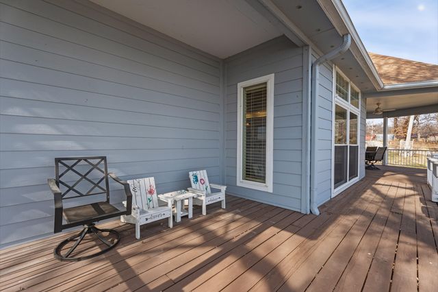 25245 S 613 Road, Grove, OK 74344