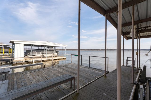 25245 S 613 Road, Grove, OK 74344