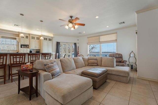 25245 S 613 Road, Grove, OK 74344