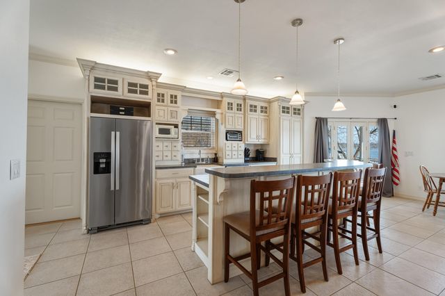 25245 S 613 Road, Grove, OK 74344