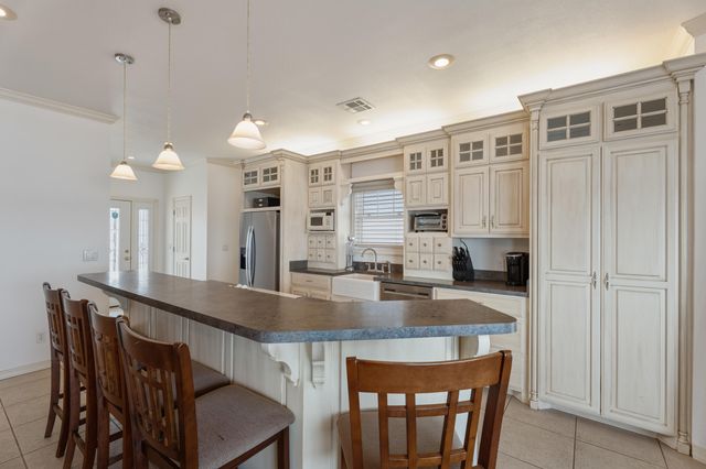 25245 S 613 Road, Grove, OK 74344