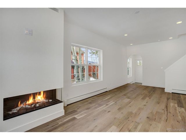 22 North Side Cir, Silverthorne, CO 80498