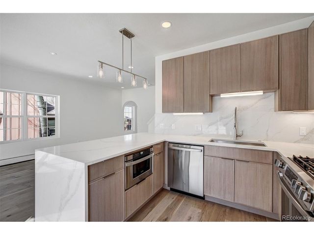 22 North Side Cir, Silverthorne, CO 80498