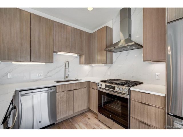 22 North Side Cir, Silverthorne, CO 80498