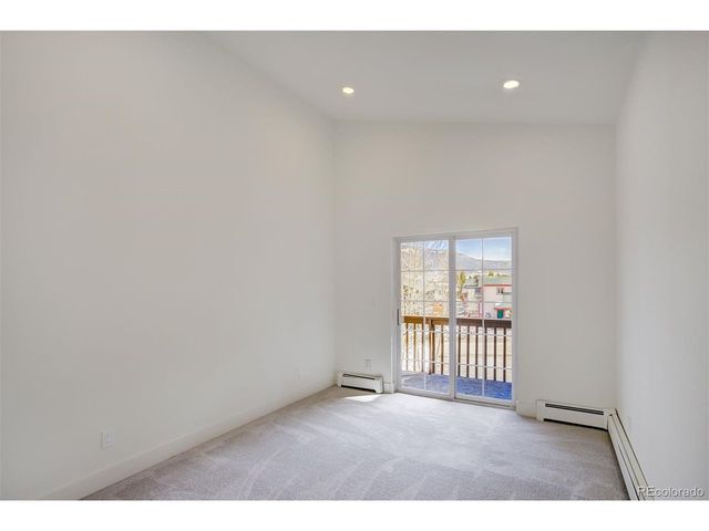 22 North Side Cir, Silverthorne, CO 80498