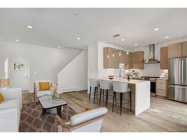 22 North Side Cir, Silverthorne, CO 80498