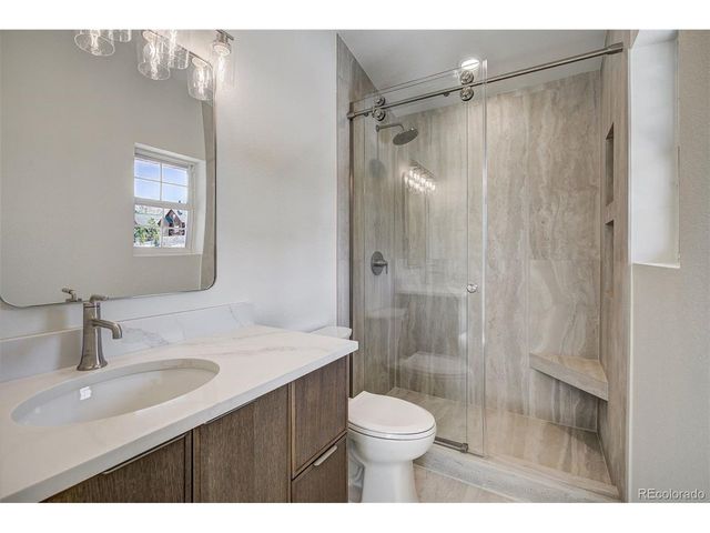 22 North Side Cir, Silverthorne, CO 80498