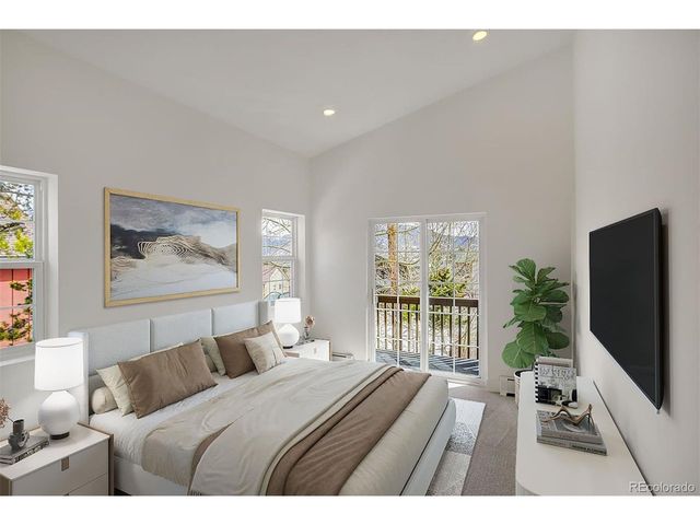 22 North Side Cir, Silverthorne, CO 80498