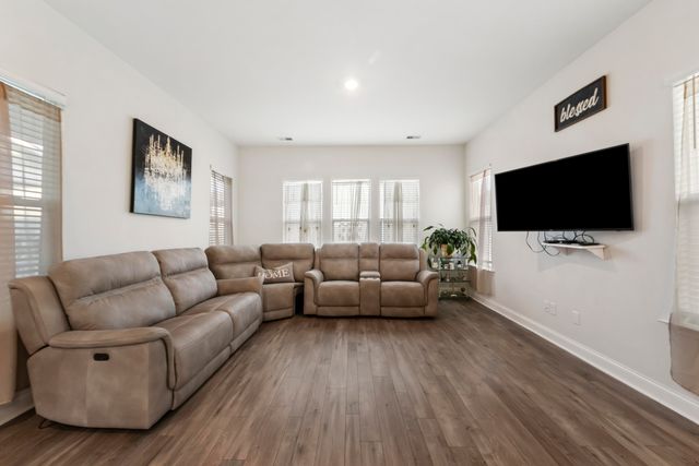 204 Magnolia Garden Drive, Summerville, SC 29483