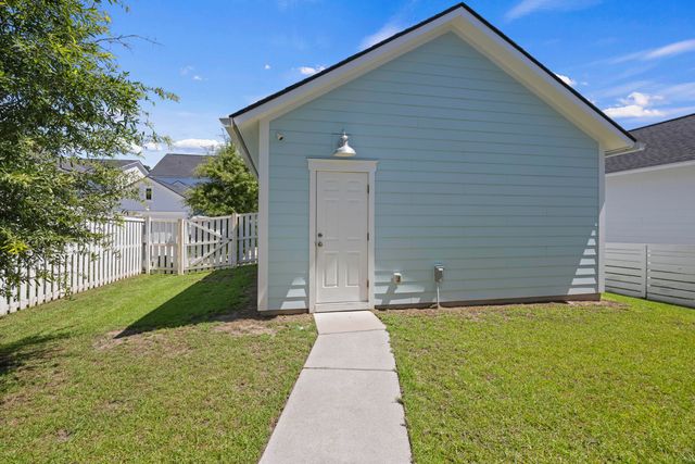 204 Magnolia Garden Drive, Summerville, SC 29483