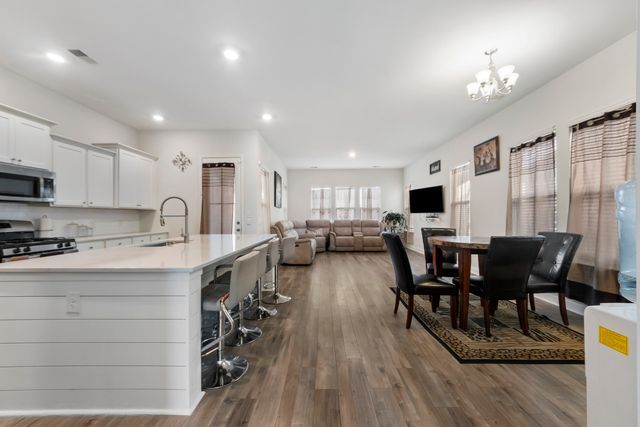 204 Magnolia Garden Drive, Summerville, SC 29483