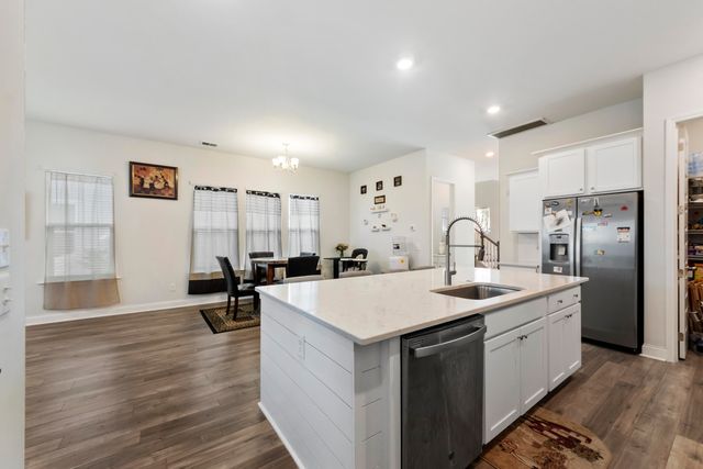 204 Magnolia Garden Drive, Summerville, SC 29483