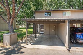 261 Eagle Glen, Eagle, WY 82616