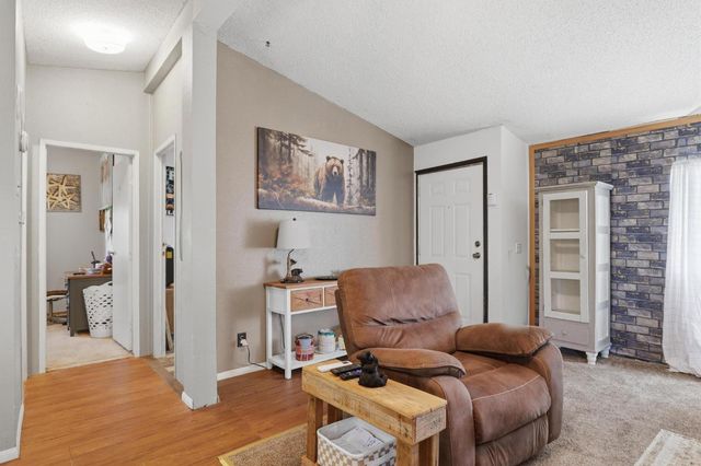 1683 6th Ave, Olivehurst, CA 95961