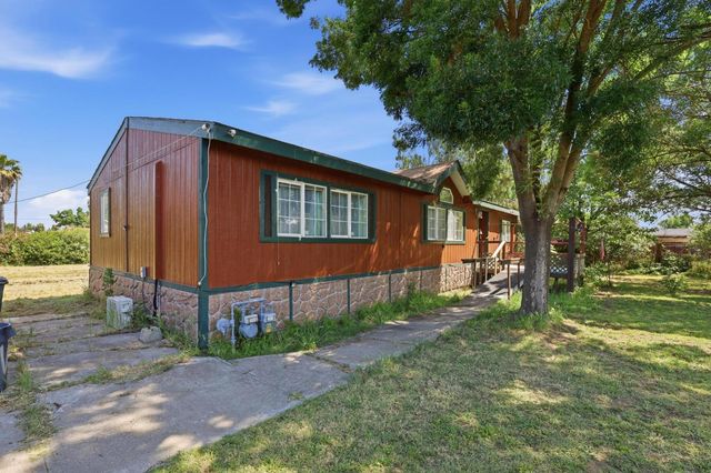 1683 6th Ave, Olivehurst, CA 95961