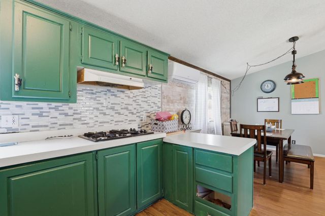 1683 6th Ave, Olivehurst, CA 95961