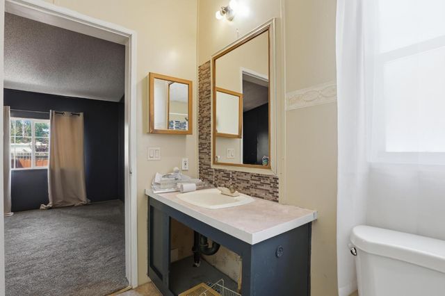 1683 6th Ave, Olivehurst, CA 95961