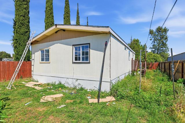 1683 6th Ave, Olivehurst, CA 95961