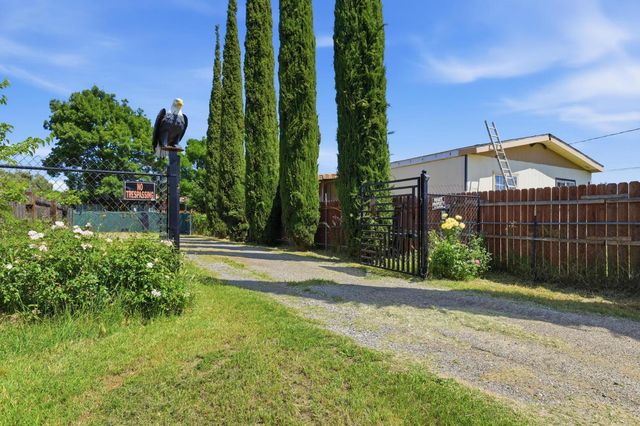1683 6th Ave, Olivehurst, CA 95961