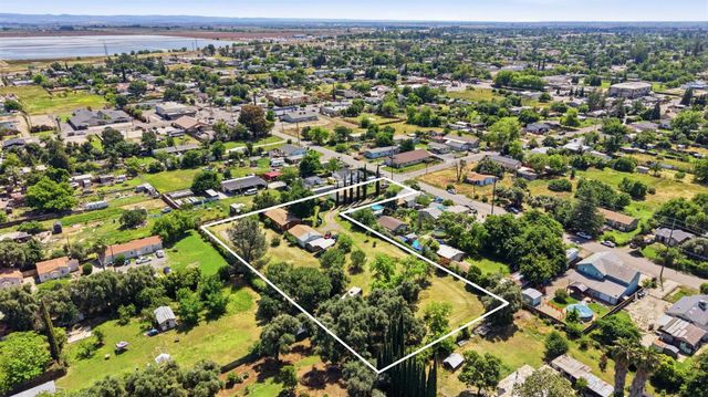 1683 6th Ave, Olivehurst, CA 95961