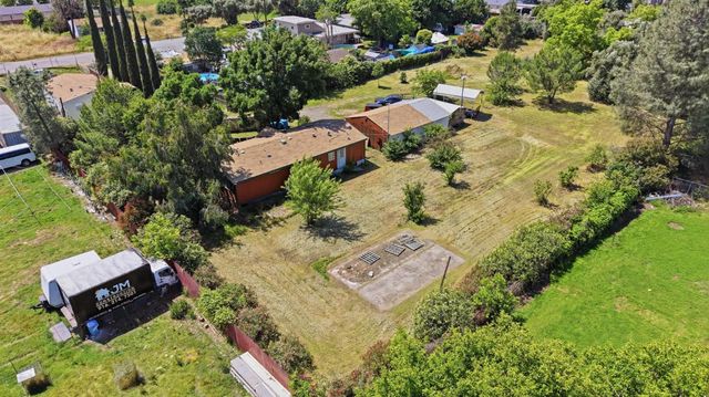 1683 6th Ave, Olivehurst, CA 95961