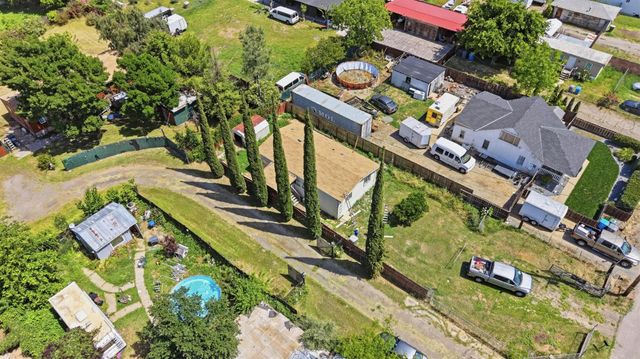 1683 6th Ave, Olivehurst, CA 95961