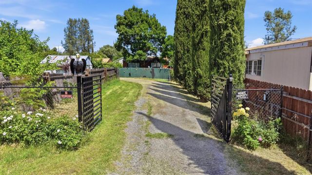 1683 6th Ave, Olivehurst, CA 95961