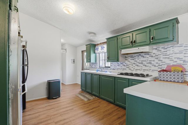 1683 6th Ave, Olivehurst, CA 95961