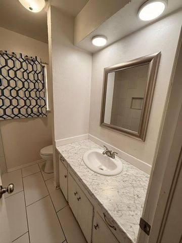 12 NE 66th Street, Oklahoma City, OK 73105