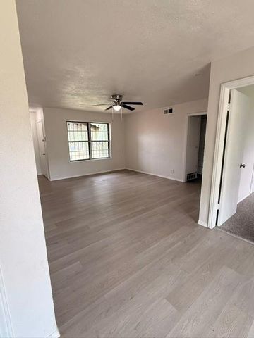 12 NE 66th Street, Oklahoma City, OK 73105