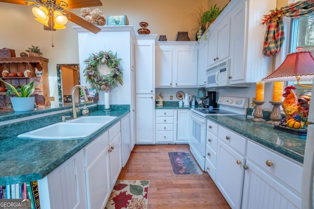 191 Applewood Drive, Tiger, GA 30576