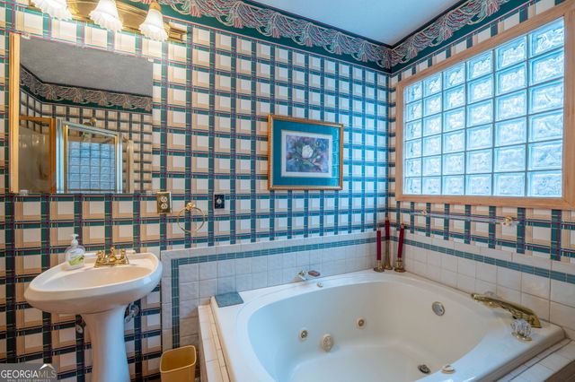 191 Applewood Drive, Tiger, GA 30576