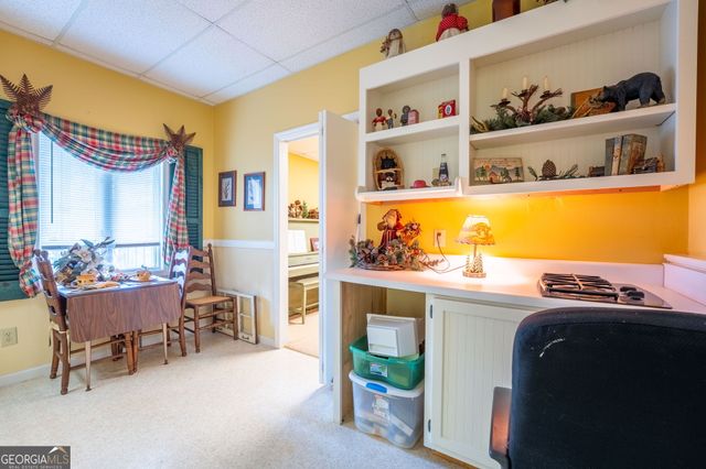 191 Applewood Drive, Tiger, GA 30576