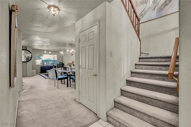 2716 Laguna Shores Lane, Las Vegas, NV 89121