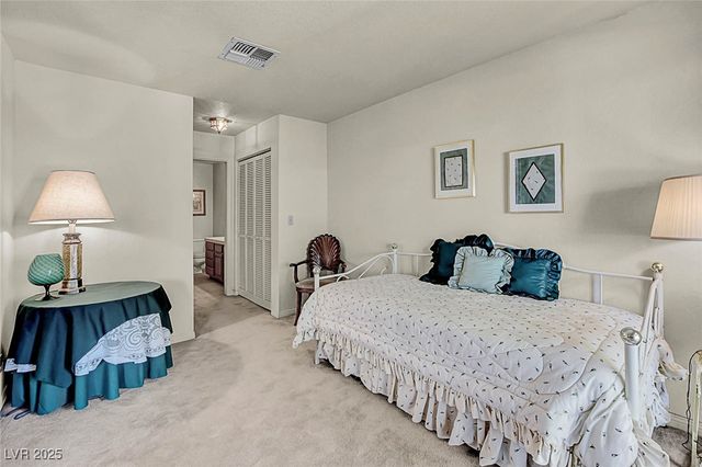 2716 Laguna Shores Lane, Las Vegas, NV 89121