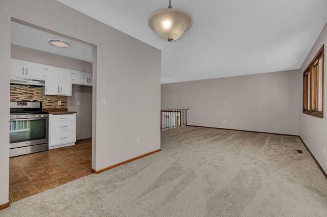 7337 122nd Avenue N, Champlin, MN 55316