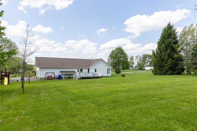 231 Arrowhead Dr, Slippery Rock Twp, PA 16057