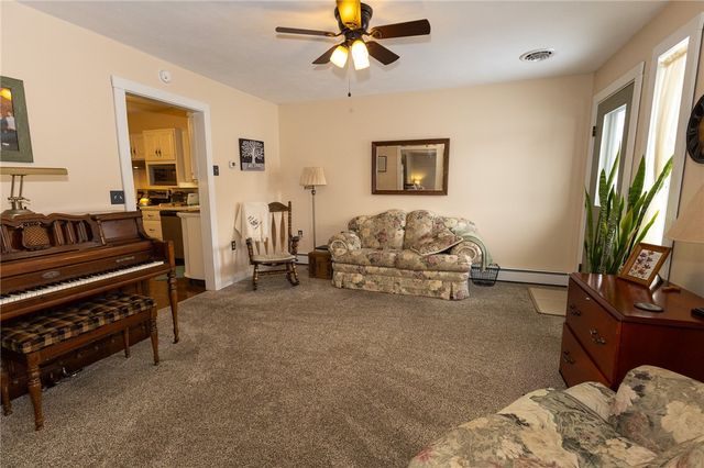 231 Arrowhead Dr, Slippery Rock Twp, PA 16057