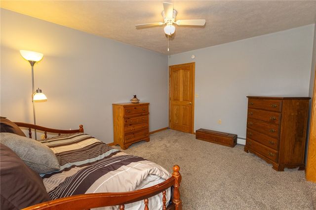231 Arrowhead Dr, Slippery Rock Twp, PA 16057