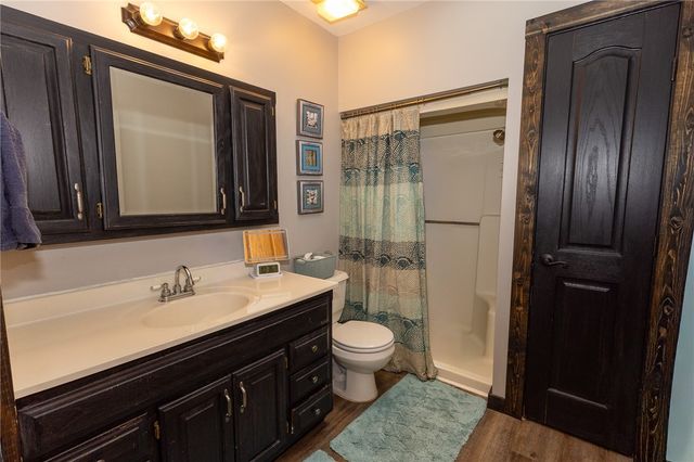 231 Arrowhead Dr, Slippery Rock Twp, PA 16057