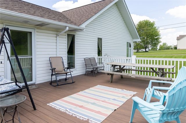 231 Arrowhead Dr, Slippery Rock Twp, PA 16057