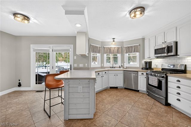 125 Glenshire Lane, Medina, OH 44256