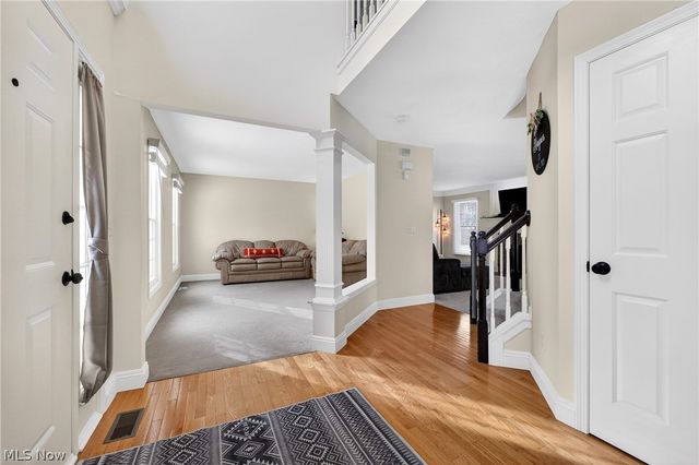 125 Glenshire Lane, Medina, OH 44256