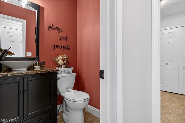 125 Glenshire Lane, Medina, OH 44256